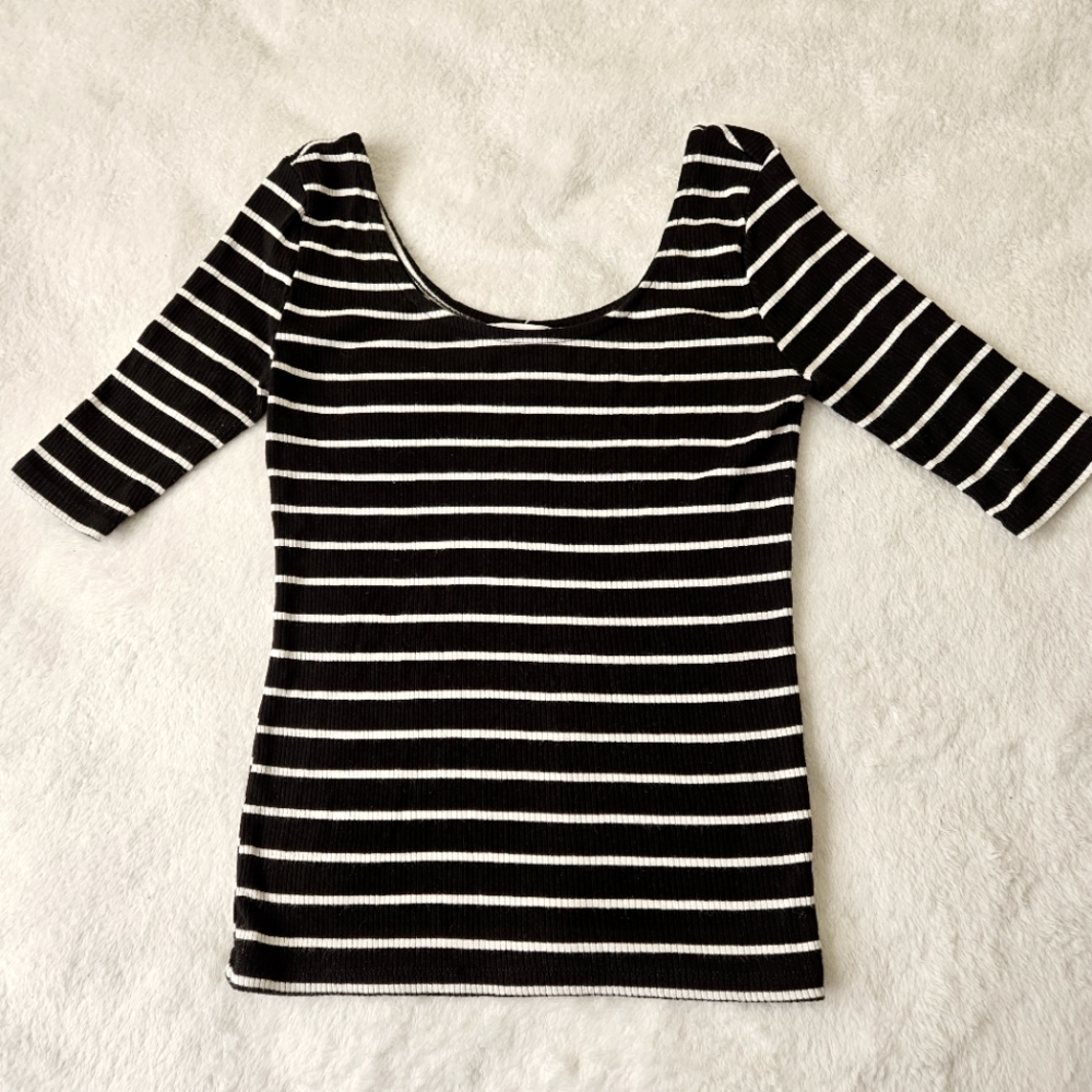 Forever21 Black White Stripe Top